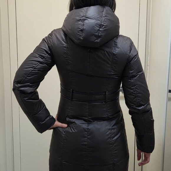 Warm Half-length Ookpik Puffer Coat in Women's - Tops & Outerwear in Ottawa - I - Picture 7 of 10